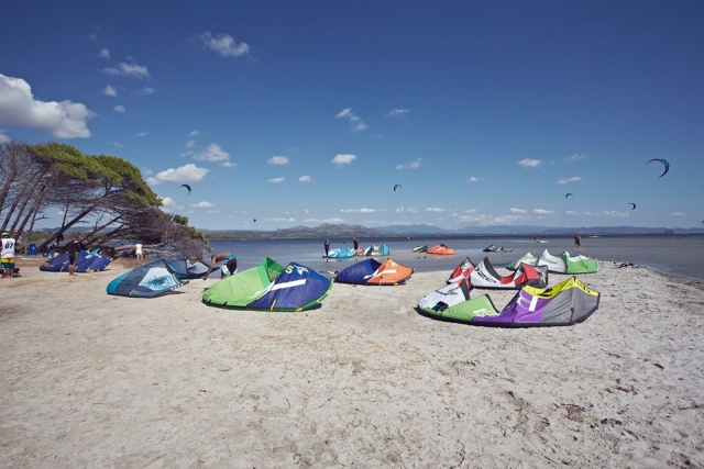  Kitesurfers Spot -99999999999999999999999999999 - Sardinia Kite 